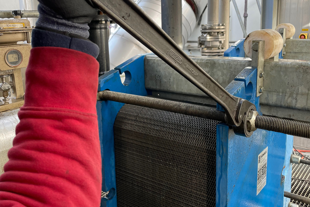 Genuine heat exchanger spare parts, gaskets and plates